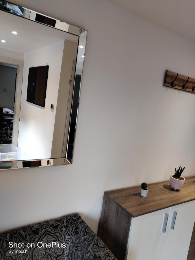 Ferienwohnung Grete, An Der Weinstrasse Ehrenhausen Exterior foto