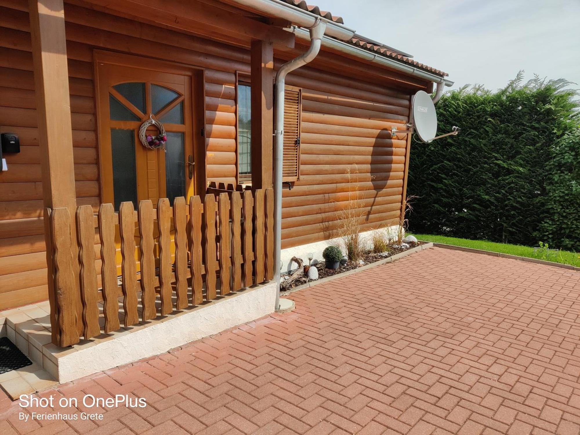 Ferienwohnung Grete, An Der Weinstrasse Ehrenhausen Exterior foto